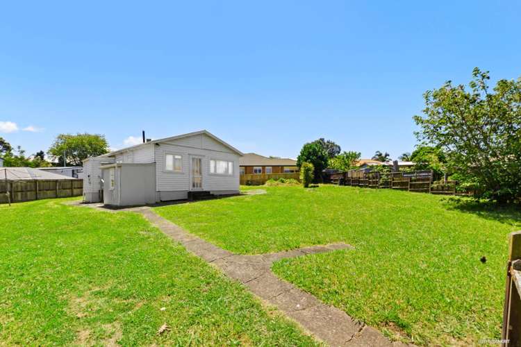 33 Kinross Street Blockhouse Bay_13