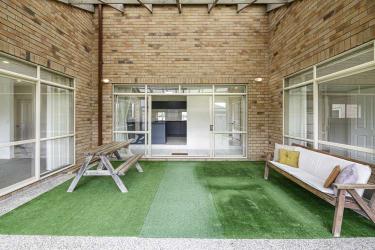 8 Alderbury Way Henderson_13