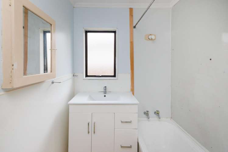 107 Tremaine Avenue Westbrook_12