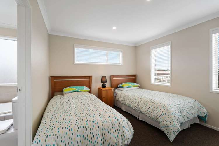 64 Eighth View Avenue Beachlands_28