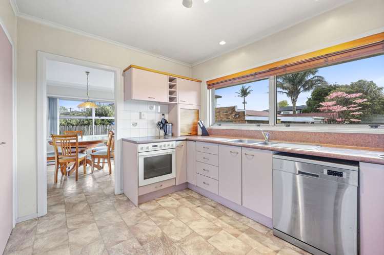 2 Buckingham Crescent Papatoetoe_10