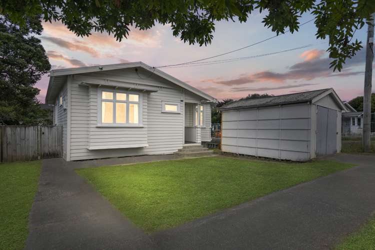 12 Ennismore Road Mount Albert_4