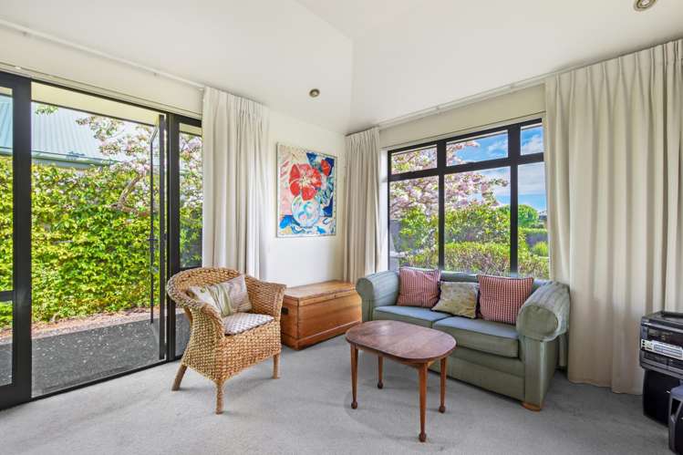 5 Di Pierri Way The Wood_3