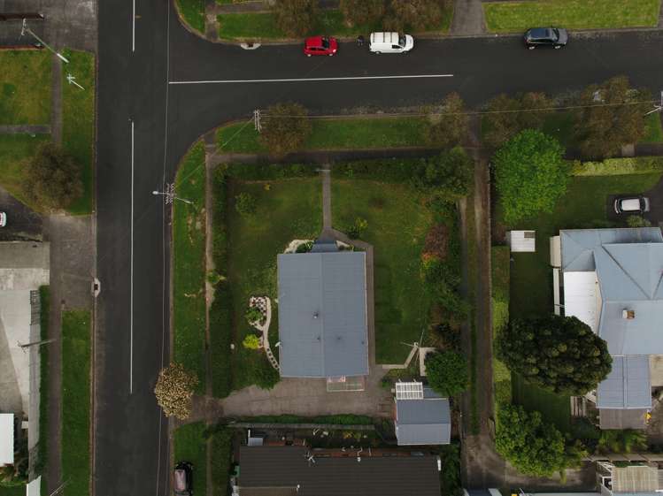 1 Rewa Street New Lynn_12