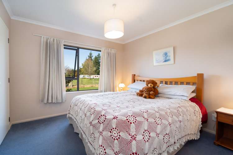 148 Willow Park Drive Opaki_9