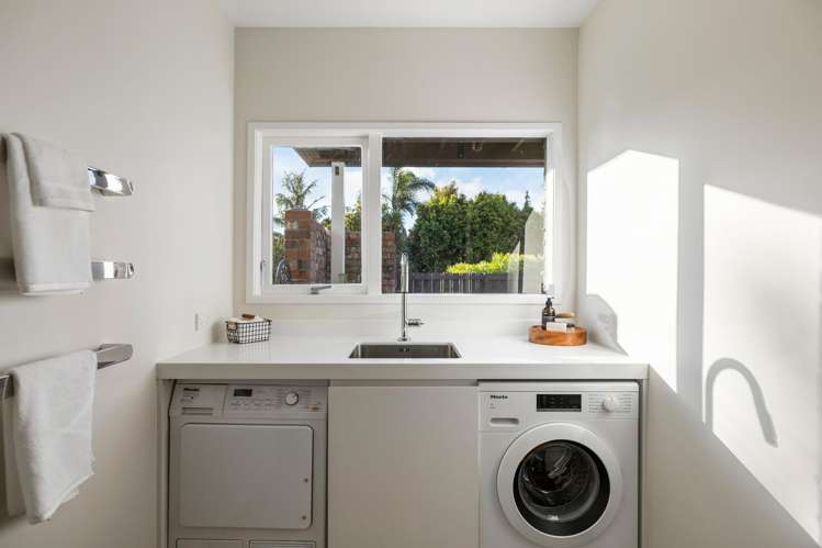 28 Fern Glen Road North St Heliers_22