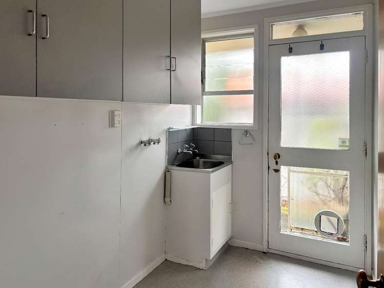 11 Weka Street 11351_11