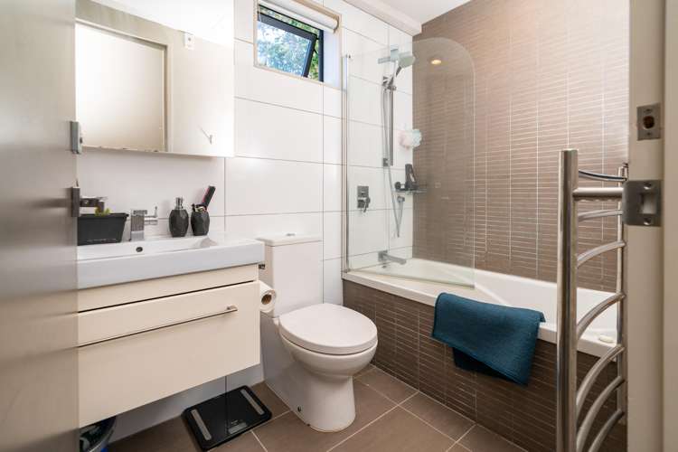 S404/28 Torrens Terrace Mount Cook_10