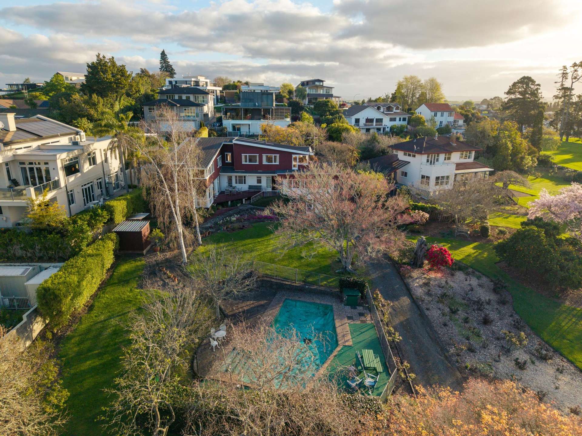 144 Lake Crescent Hamilton Lake_0