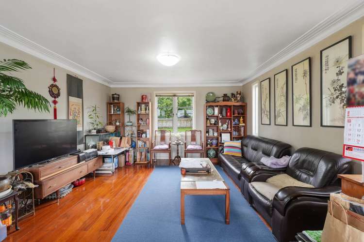 27 Seabrook Avenue New Lynn_11