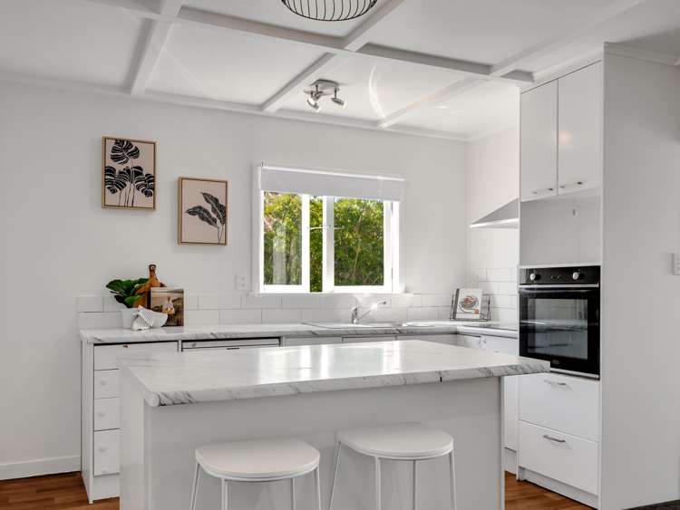 5 Sunrise Avenue Owhata_6