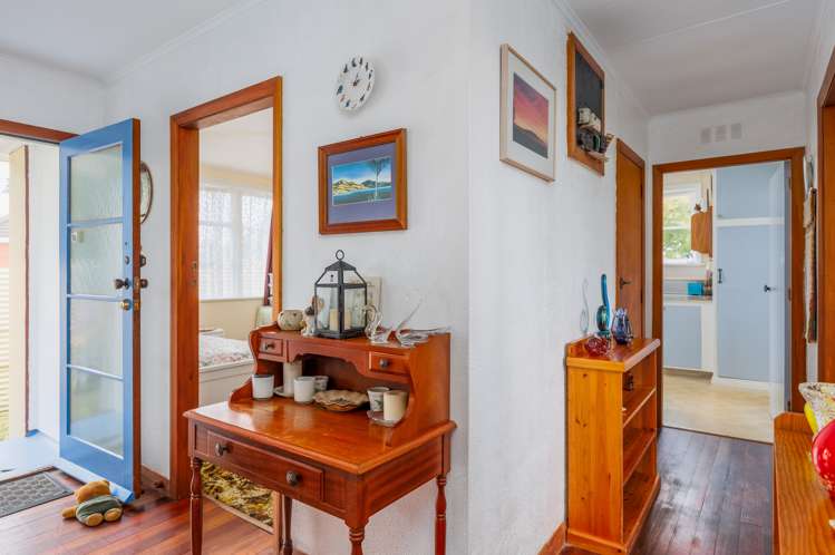 43 Exeter Crescent Takaro_12