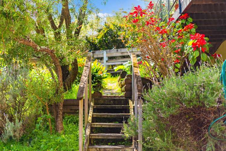 2/93 Lake Road Belmont_16