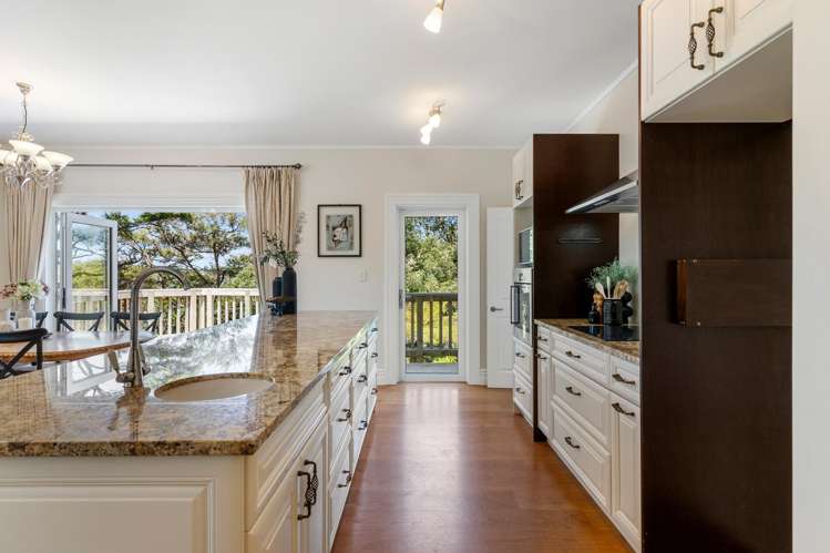 4 Kereru Grove Greenhithe_11