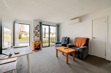 4/2 Masefield Drive_2