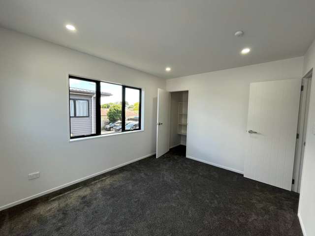 7B Chelburn Crescent Mangere East_4