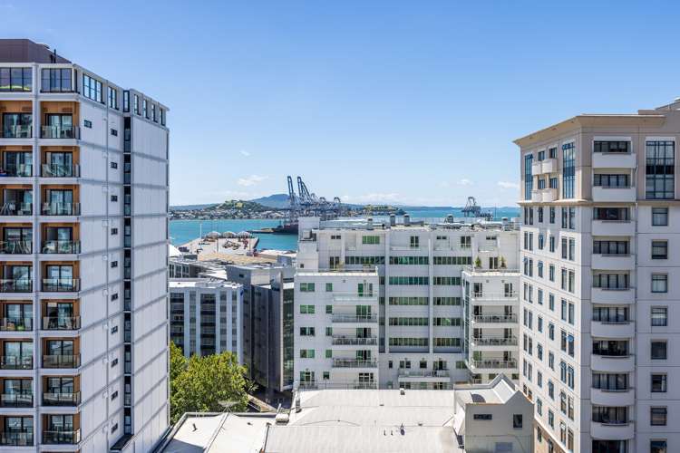 11F/32 Eden Crescent_0