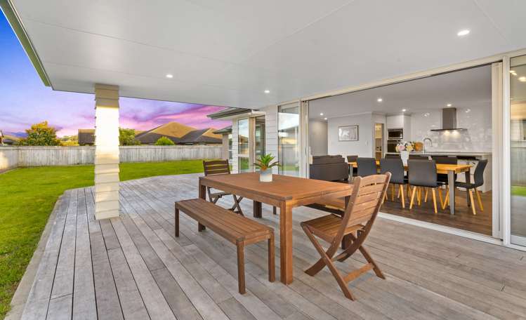 15 Orchard Terrace Riverhead_1