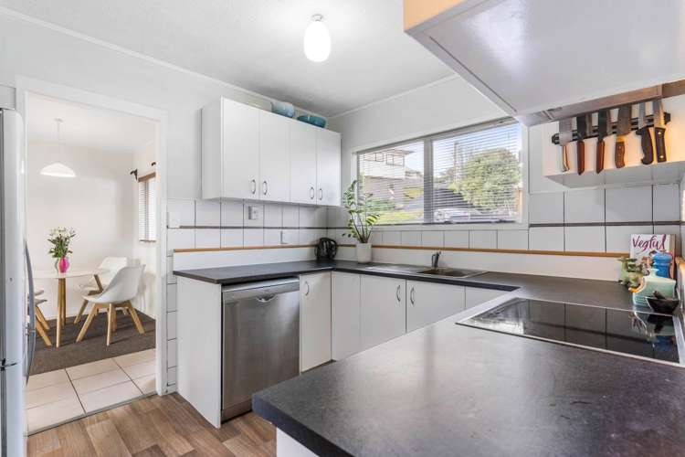 2/18 Woodlands Crescent Browns Bay_8