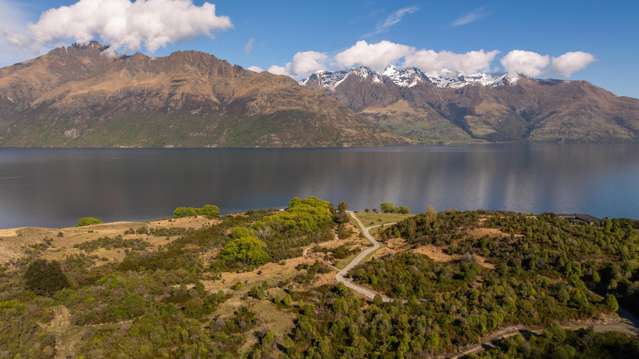 A Rare Waterfront Legacy