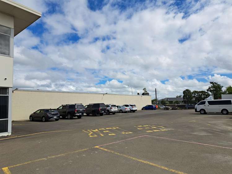 83 Keith Street Roslyn_12