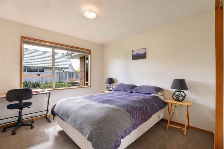 103 Pages Road Allenton_10