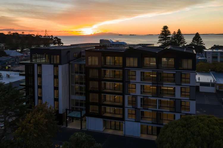 408/4 Bute Road Browns Bay_11