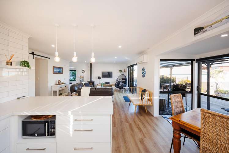 50 Shortt Street Foxton Beach_13