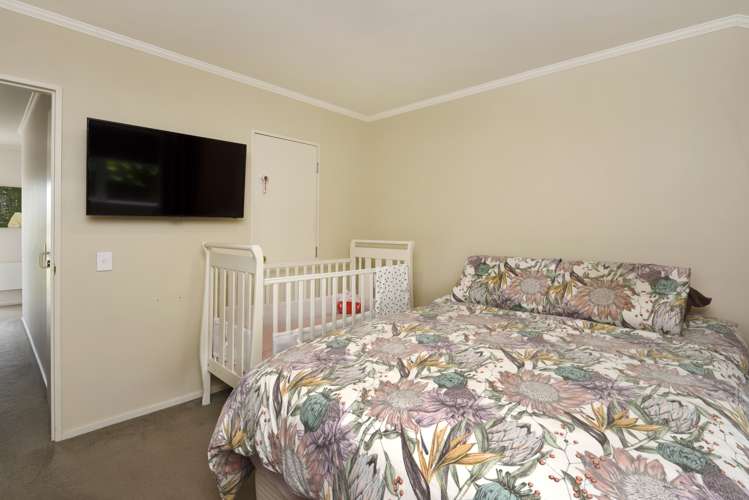 2/413a Suffolk Road Stoke_10