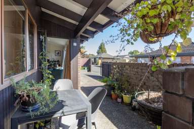 2/135 Parrs Cross Road_4