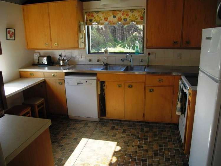 31 Settlers Hill Akaroa_9