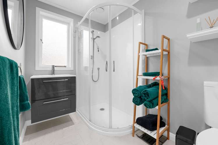 124 Rifle Range Road Dinsdale_13