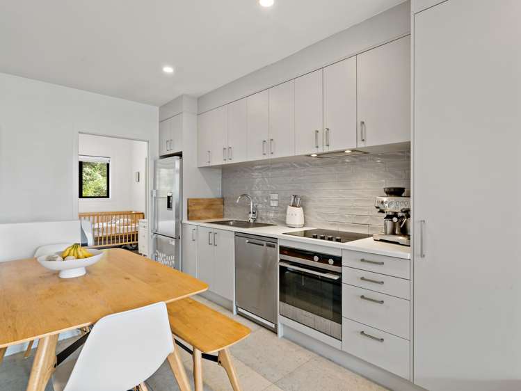 2/43 David Sidwell Place Stanmore Bay_13