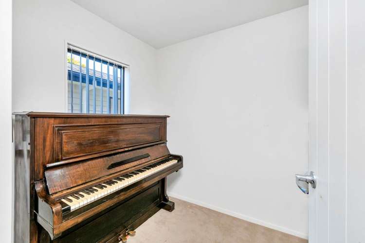 70d Glengarry Road Glen Eden_12