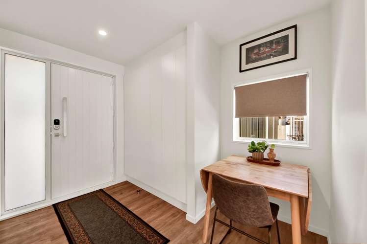 6/24 Dampier Street Woolston_11