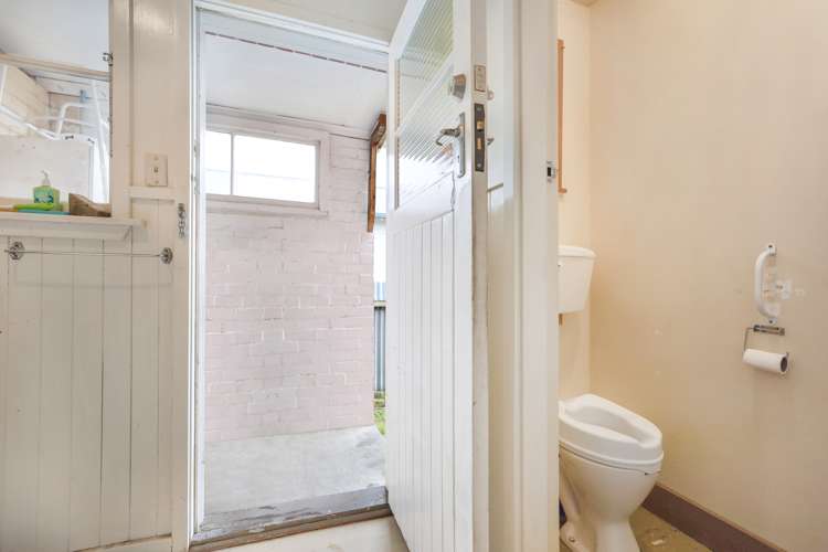 109 Creek Road Allenton_15