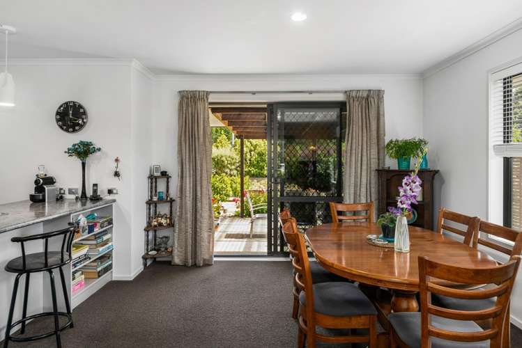 16 Weka Place 10728_9