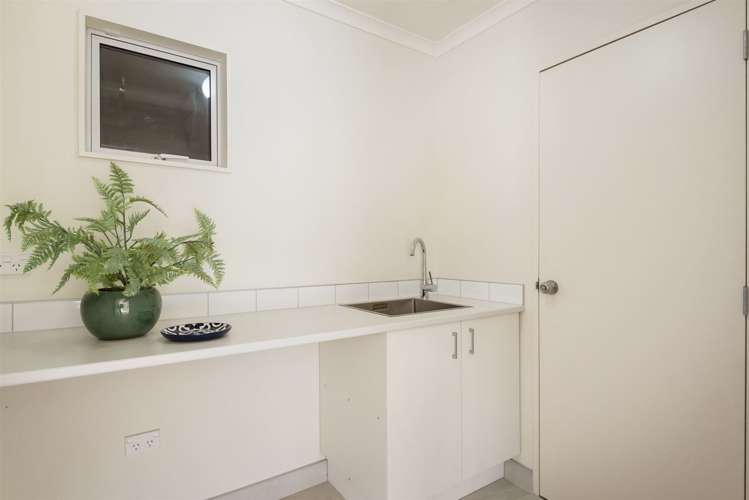 11 Viridian Lane Greenhithe_20