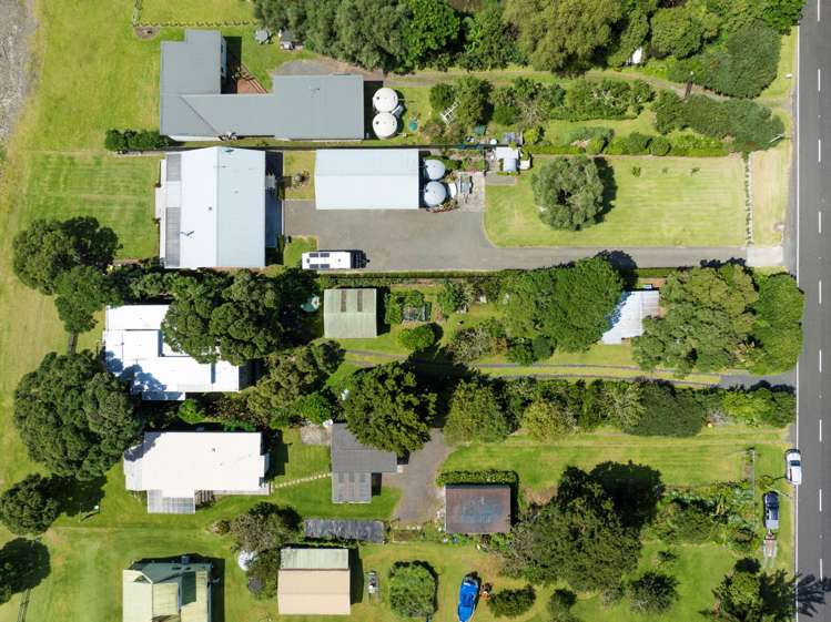 1684 East Coast Road Whakatiwai_22