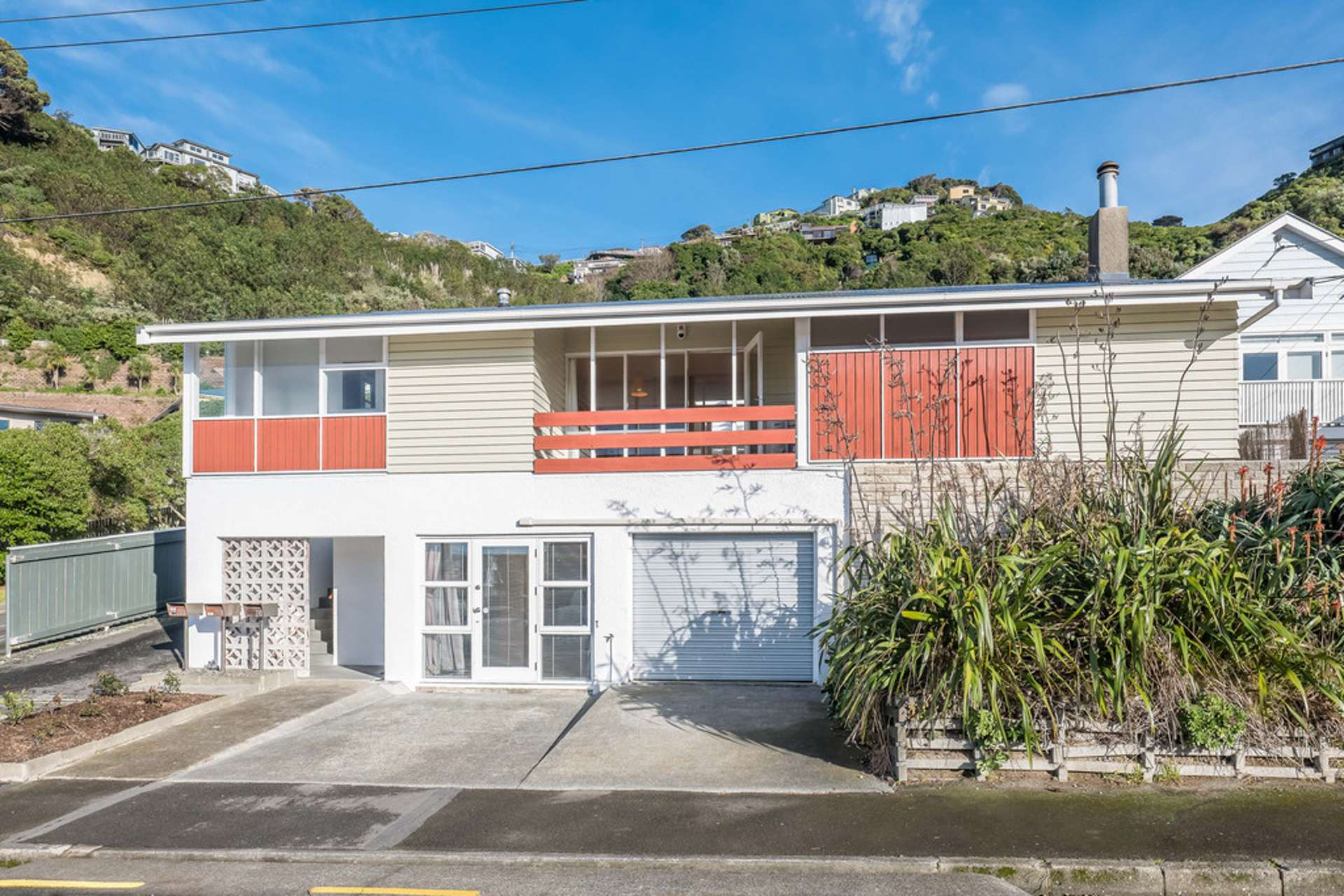 210 Sutherland Road Lyall Bay_0