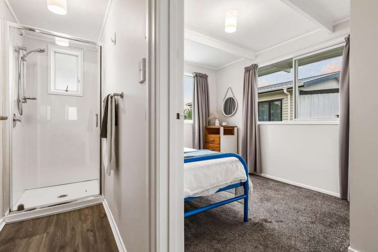35a Beach Road Te Atatu Peninsula_20
