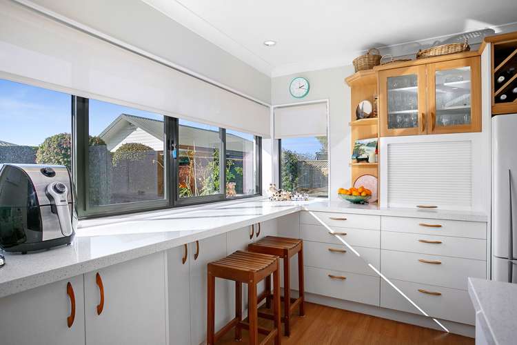 10 Fairburn Place Leamington_7