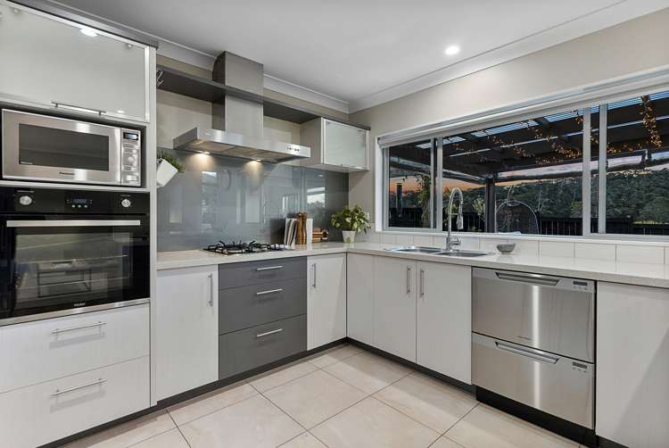 52 William Gamble Drive Greenhithe_14