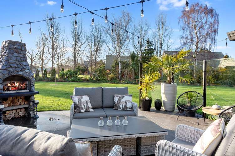 2 Woodfield Place Woodend_15