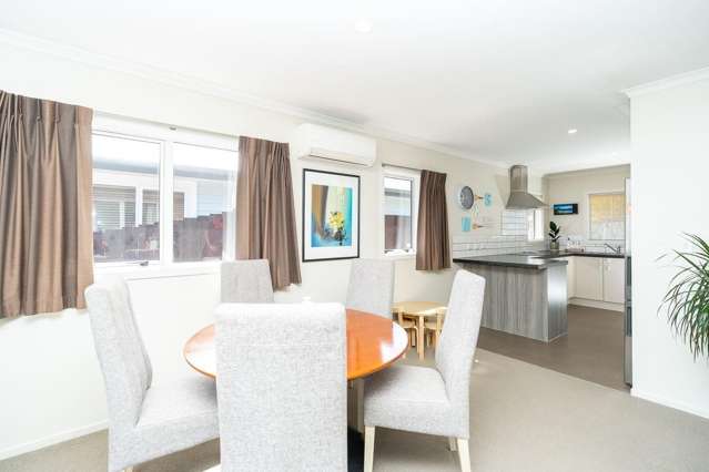 74 Queens Avenue 1067_4