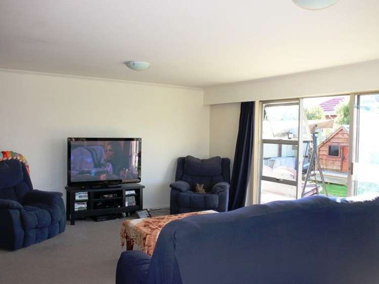 2 Leven Street Marchwiel_11