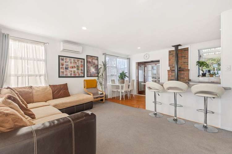 35 Tairere Crescent Rosehill_1