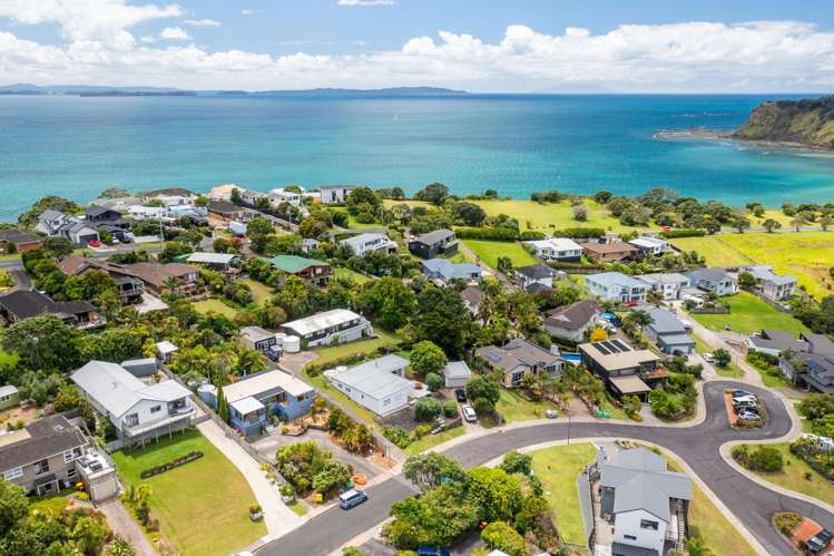 15 Kotanui Avenue Army Bay_38