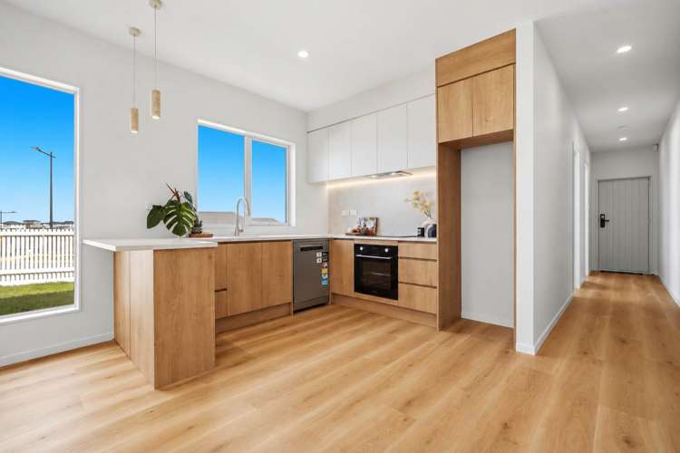 2 Ara Taha Crescent Orewa_3