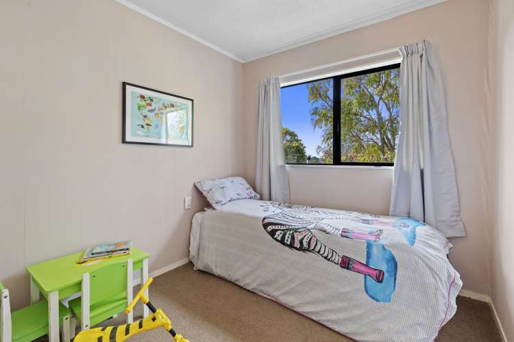 8 Thalia Place Totara Vale_8